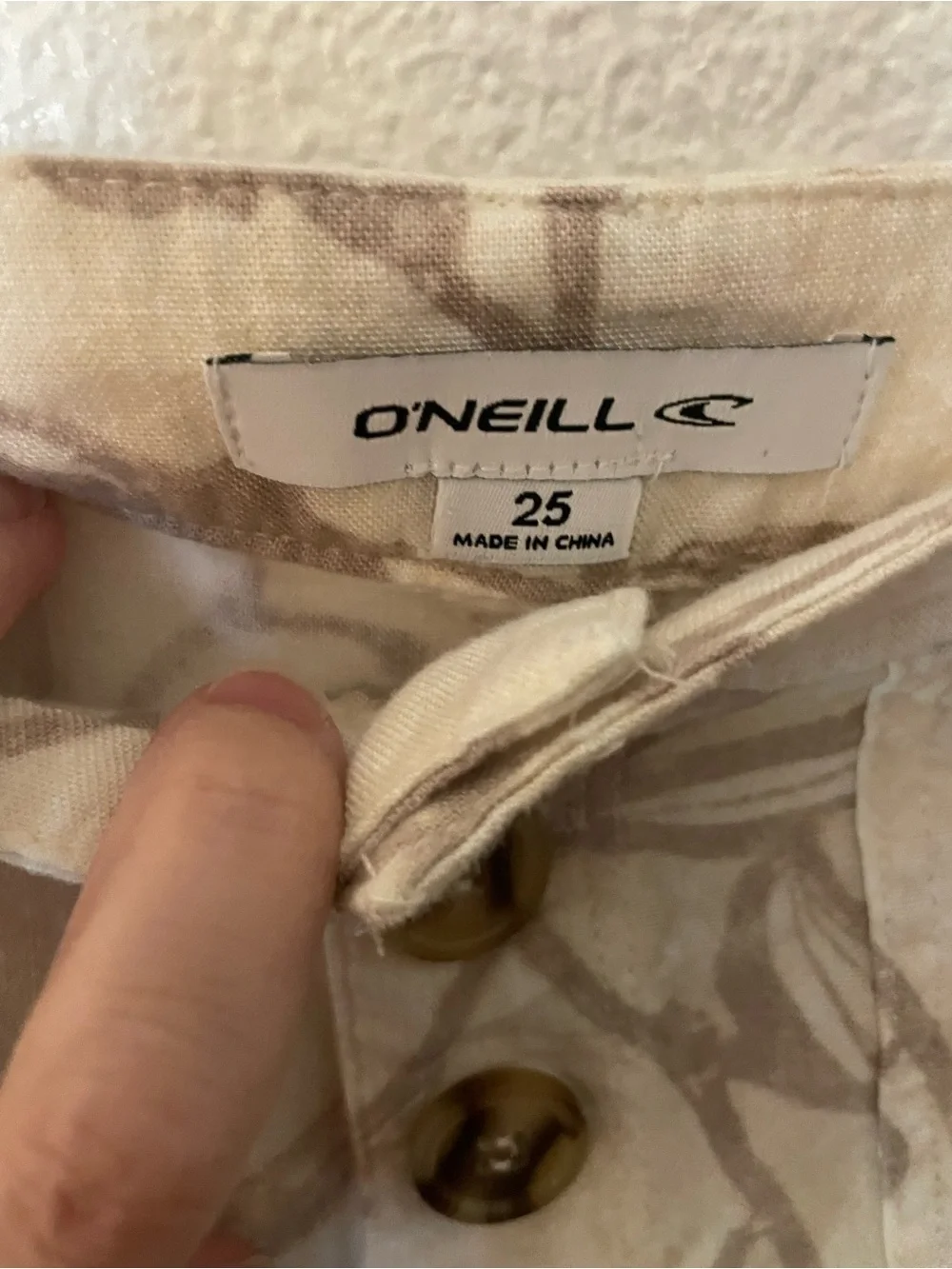 O'Neill Beige Floral High-Waist Button Shorts Size 25
